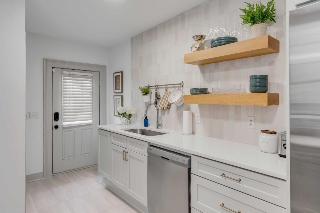Apartamento The Palmetto House B- Walk To King Street Charleston Exterior foto